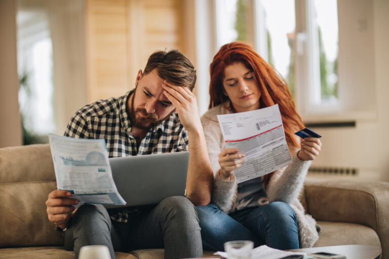 Debt Consolidation, Debt Settlement: Understanding the Differences 