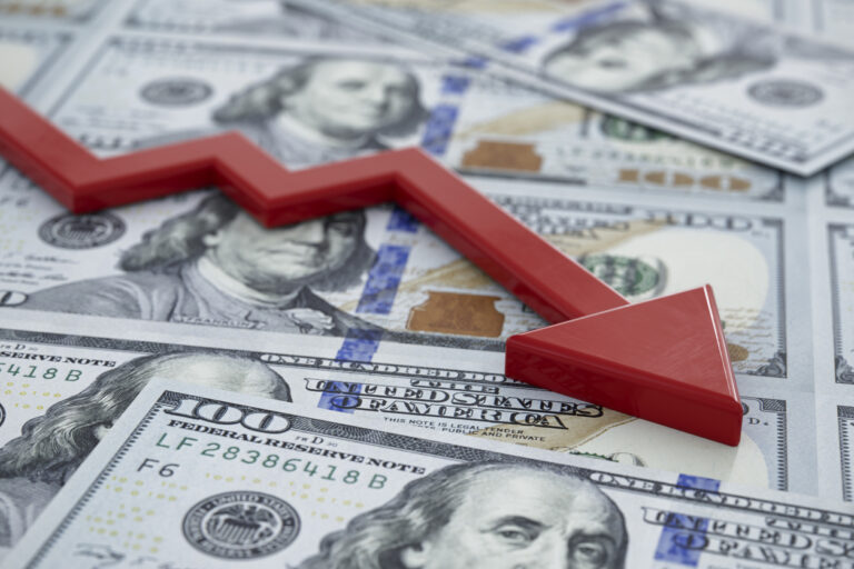 2025 Economic Outlook: Homeowners Feeling the Pinch